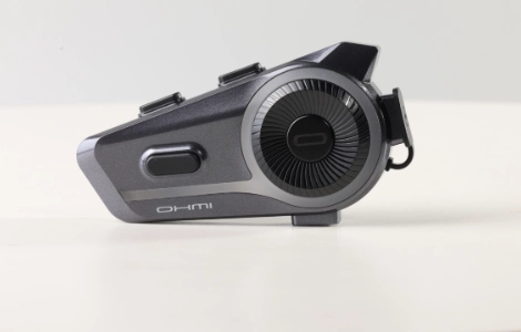 Pengendara Tidak Bisa Mendengar di Kecepatan Tinggi? Bagaimana Mitra Dealer Eropa Mengubah Masalah yang Dialami Pengendara Menjadi Peningkatan Penjualan Sebesar 18%