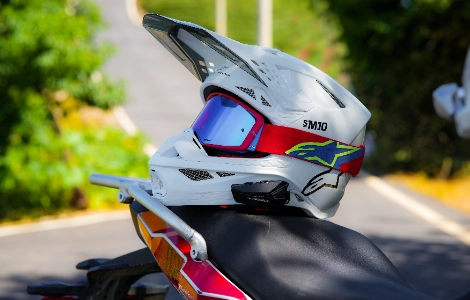 10 Skenario Kehidupan Nyata untuk Headset Bluetooth Sepeda Motor Cerdas | Panduan Grosir OEM untuk Distributor